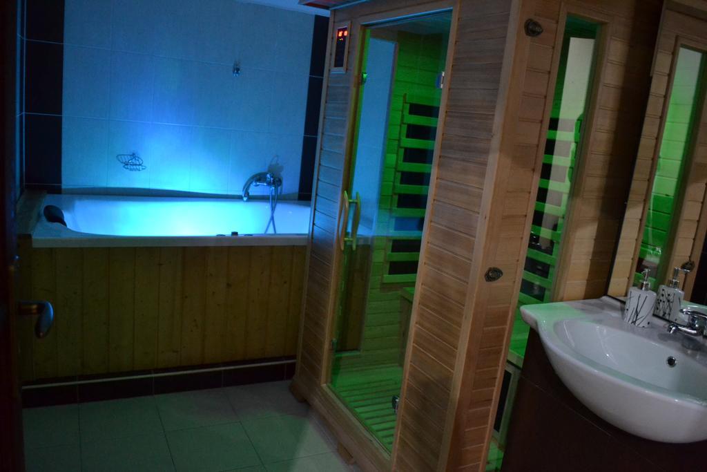 Ezuestfenyo Hotel Telkibánya Dış mekan fotoğraf