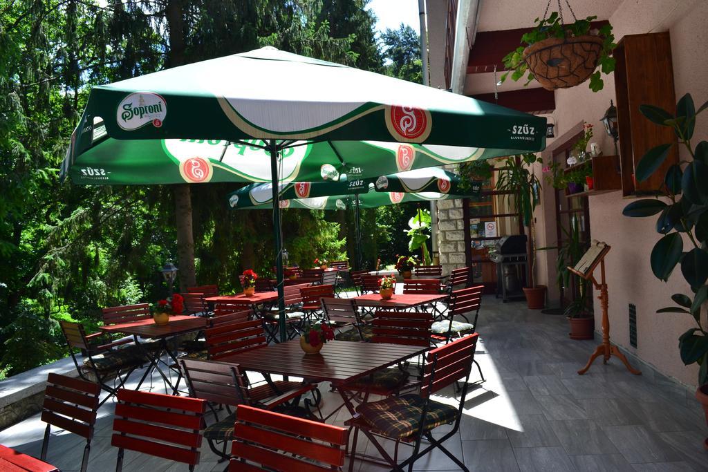 Ezuestfenyo Hotel Telkibánya Dış mekan fotoğraf
