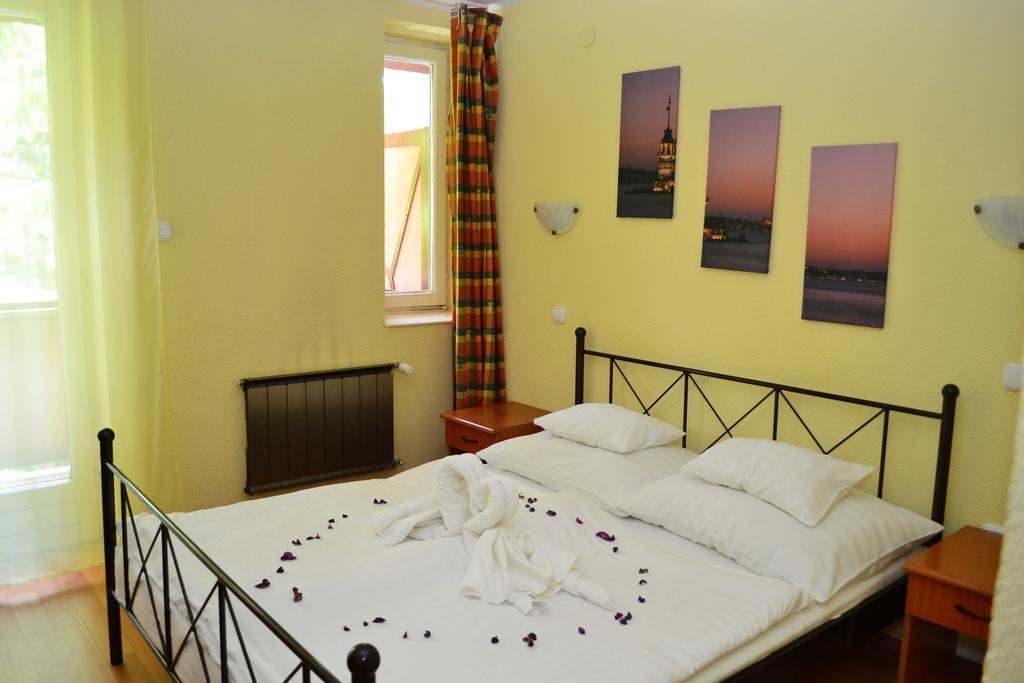 Ezuestfenyo Hotel Telkibánya Dış mekan fotoğraf